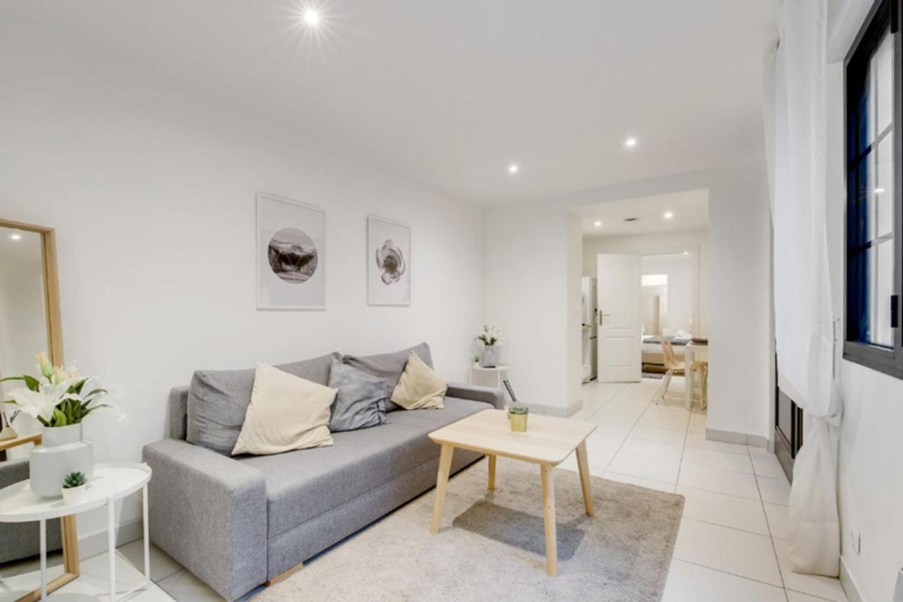 250 Suite Sainte - Superb Apartment In París Exterior foto